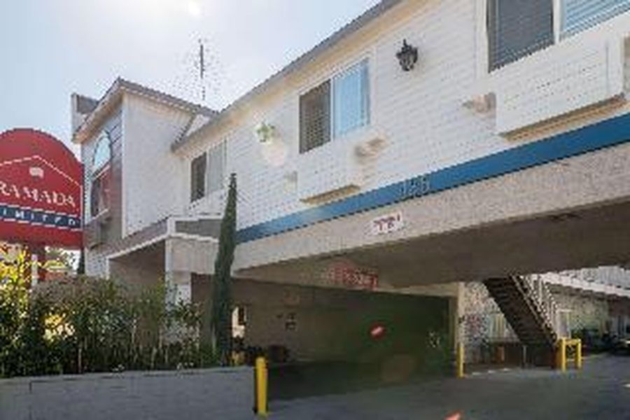 photo-0