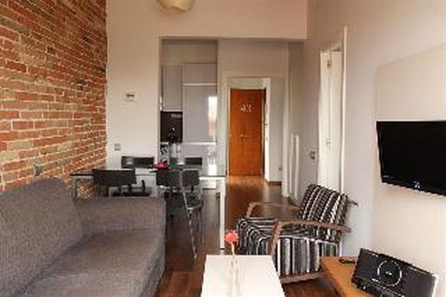 photo-1