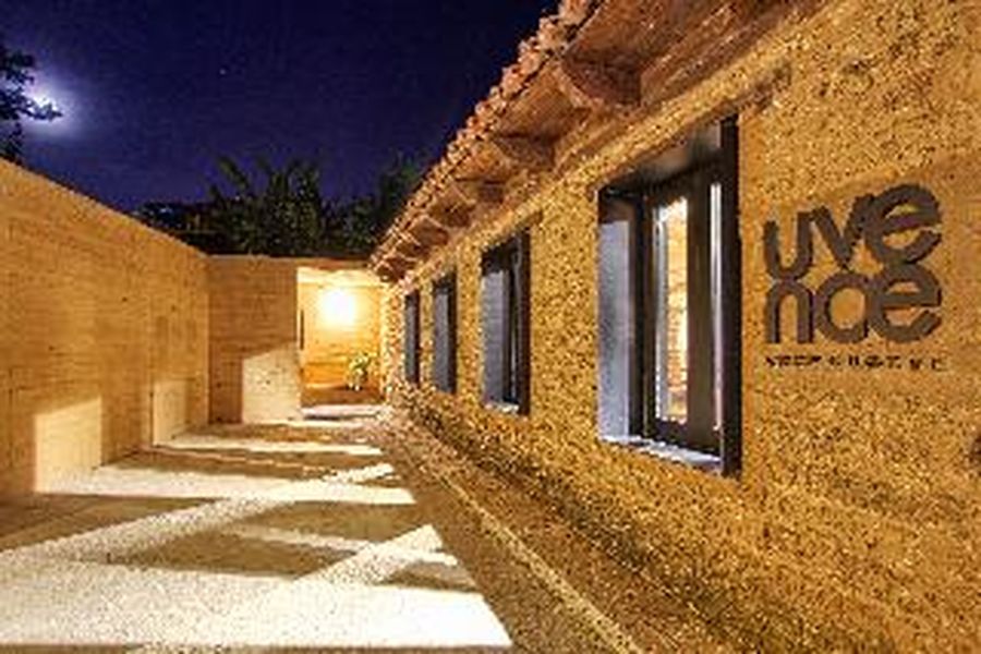 photo-1