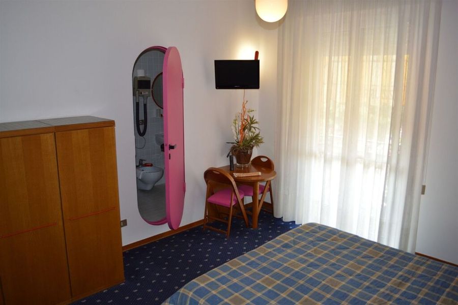 photo-1
