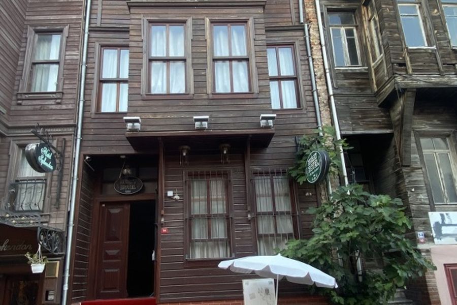 photo-0