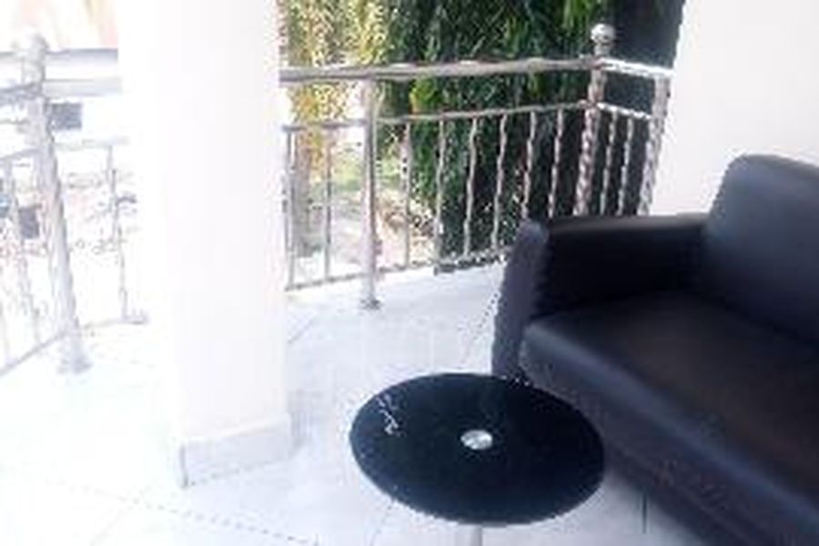 photo-0