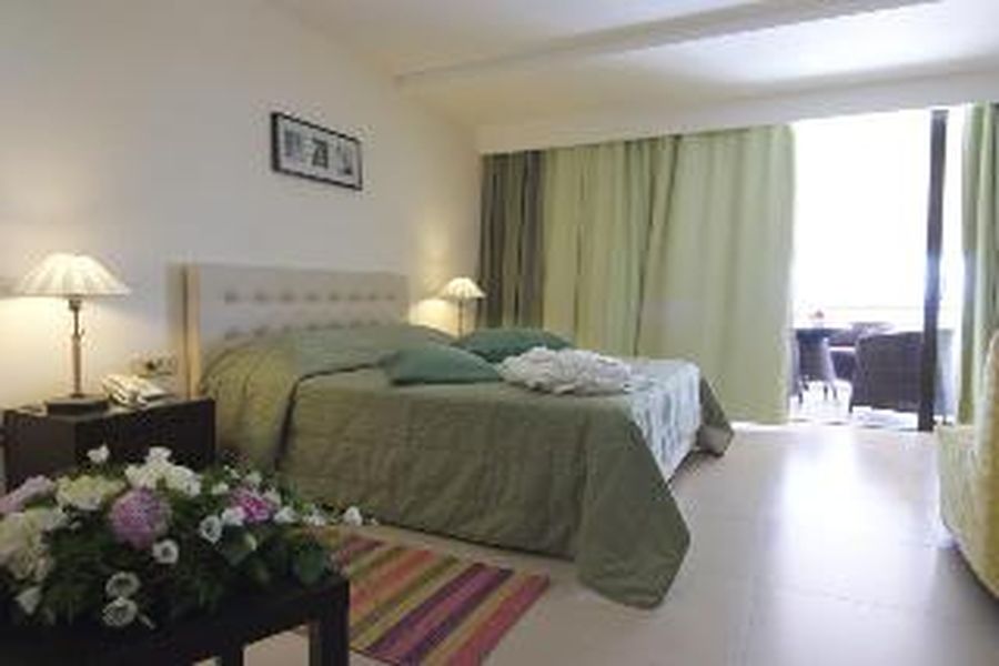 photo-1