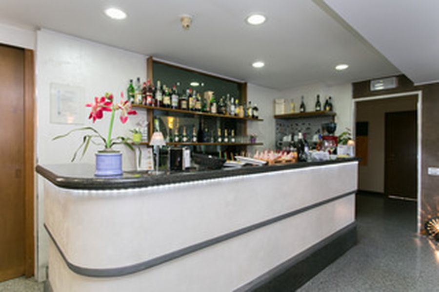 photo-1