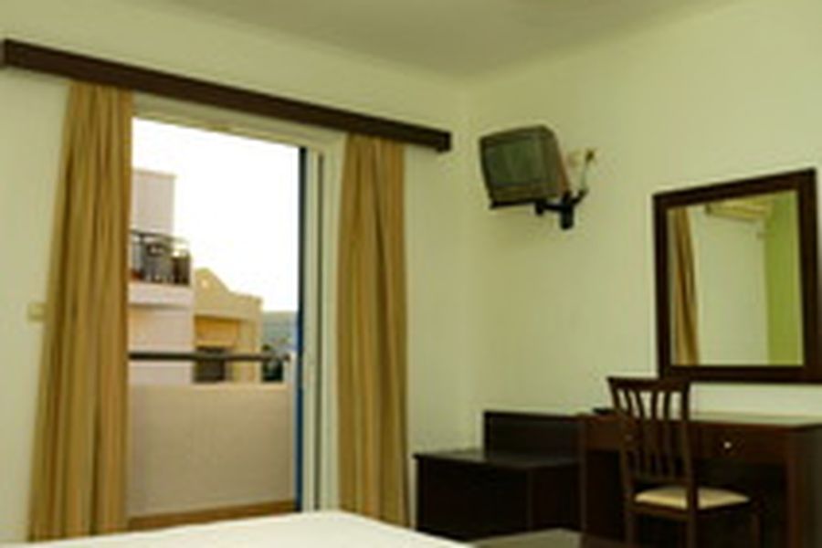 photo-1