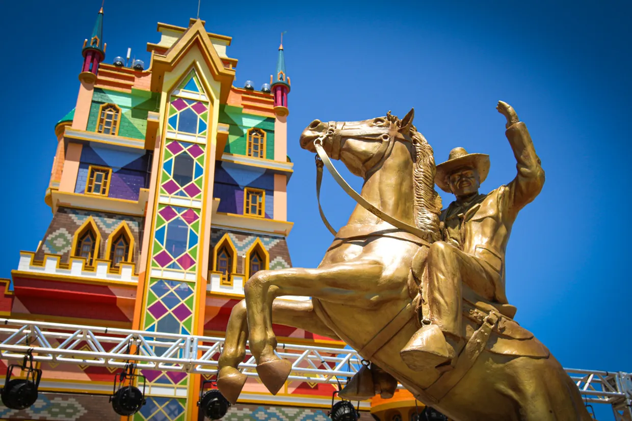 Pacotes para o Beto Carrero World  Casa do Turista - Agência de Turismo