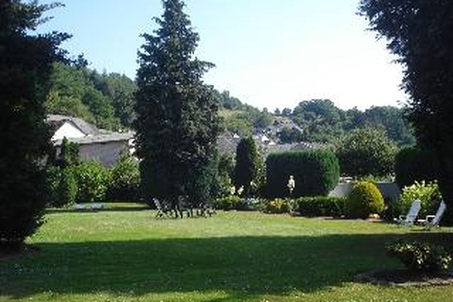 photo-1